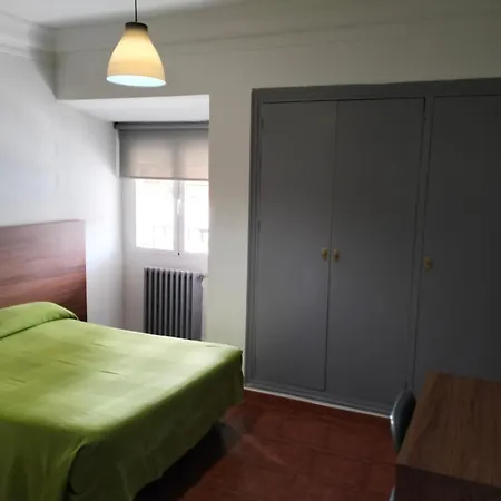 艾斯塔希翁旅馆 * Ávila