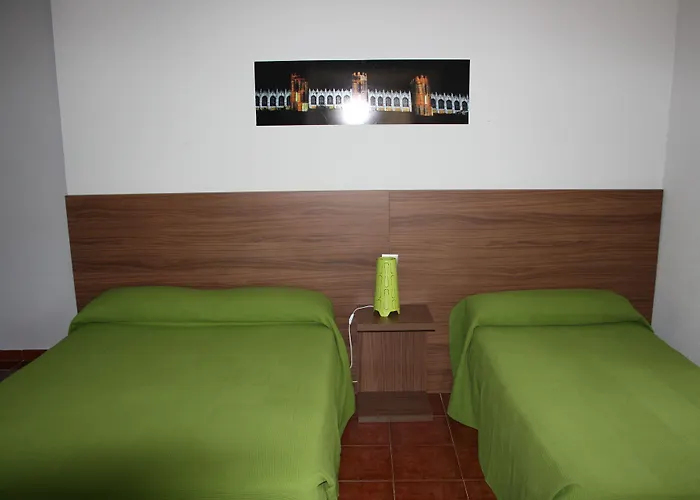 Πανσιόν La Estacion 3*