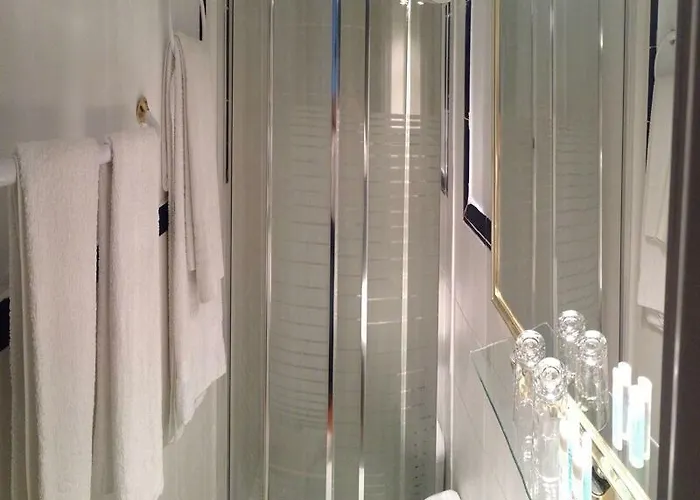 Πανσιόν La Estacion 3*